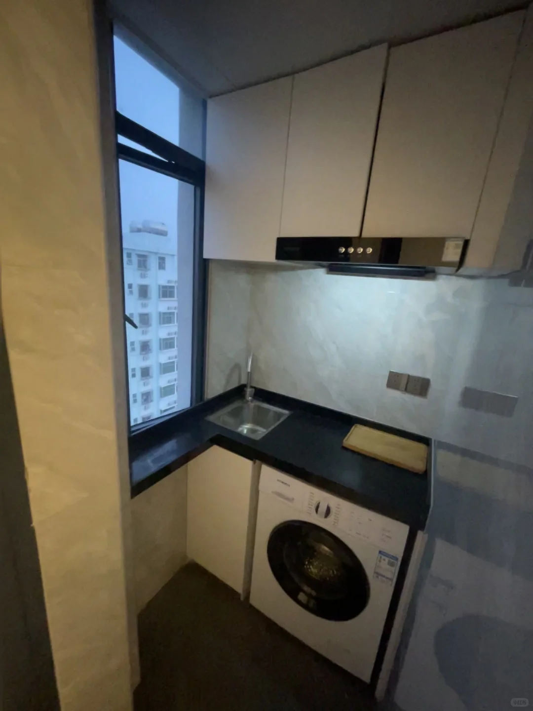 深圳一室一厅 带阳台1700 民用水电 可短租