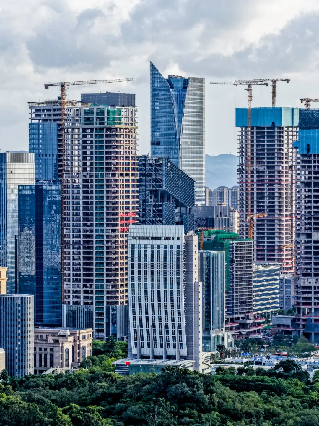 东莞的天际线和城市建筑群