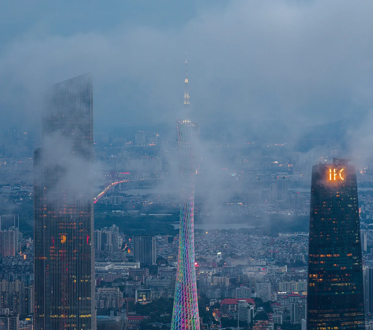 广州塔超过东京塔有可能｜航拍竖屏版