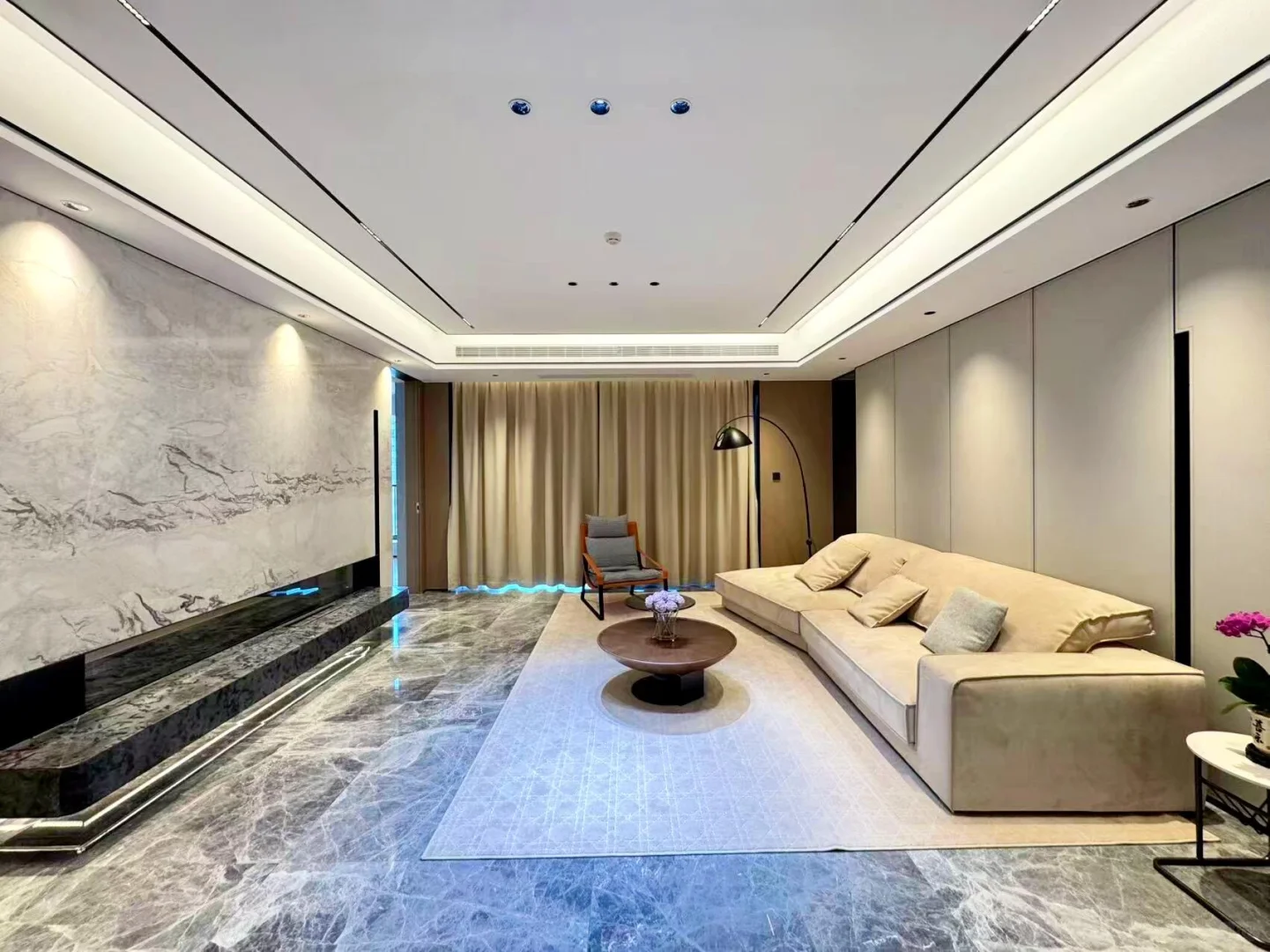 东莞东城•（刚空出）四居室，超级大平层！