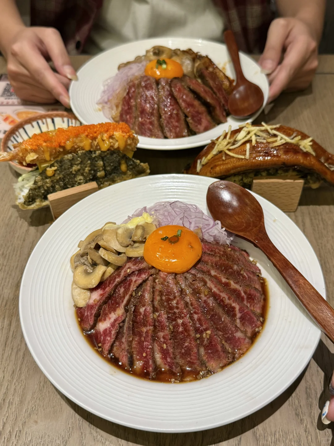 感觉是广州目前top1的二人食小店。。。