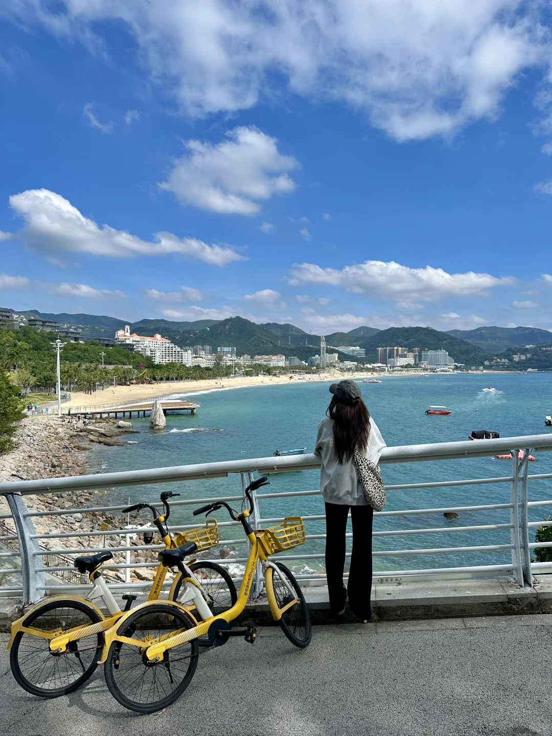 深圳🚇地铁直达海边栈道，秋天徒步太舒服