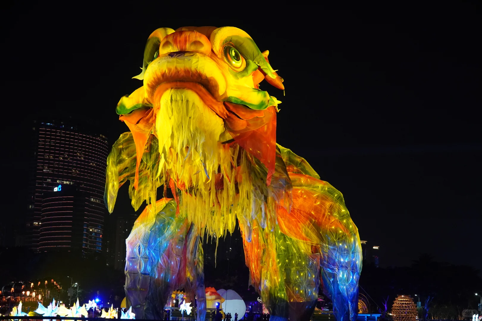 广州鳌鱼出差深圳！灯光节版本已成限定款！😎
