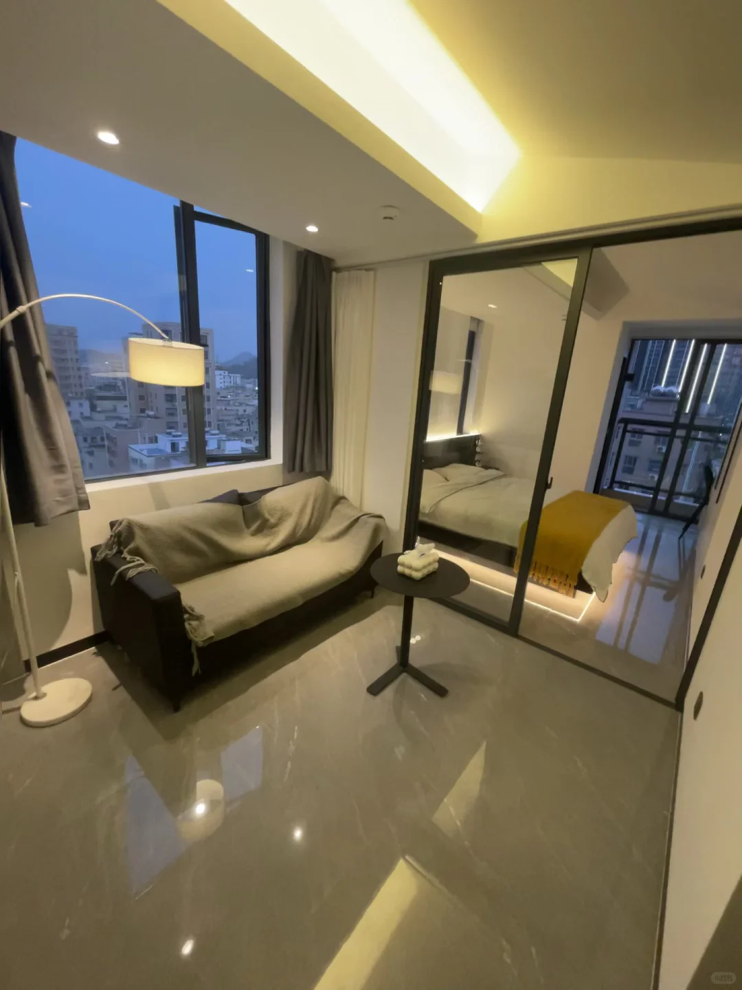 深圳一室一厅 带阳台1700 民用水电 可短租