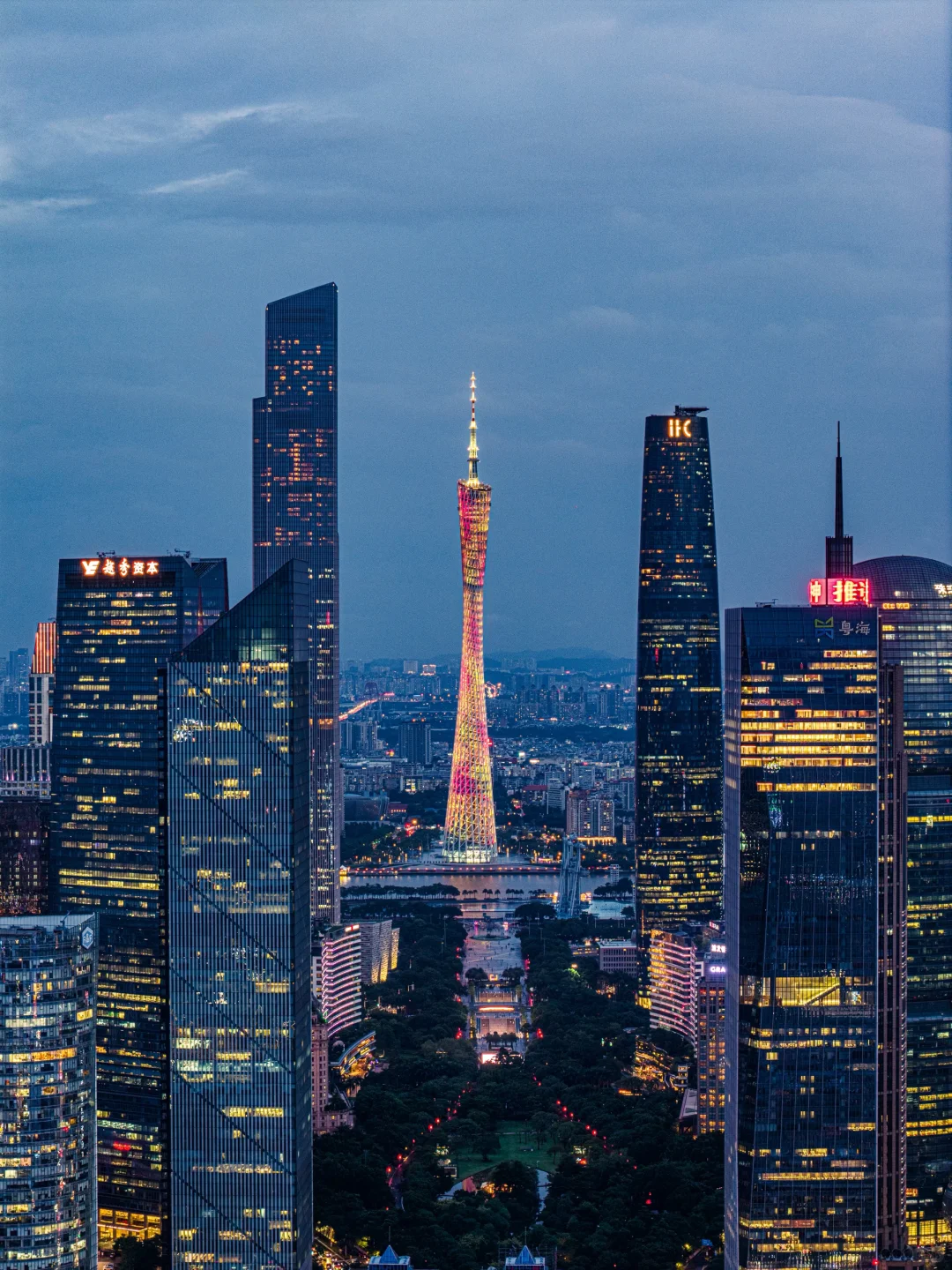 广州塔超过东京塔有可能｜航拍竖屏版