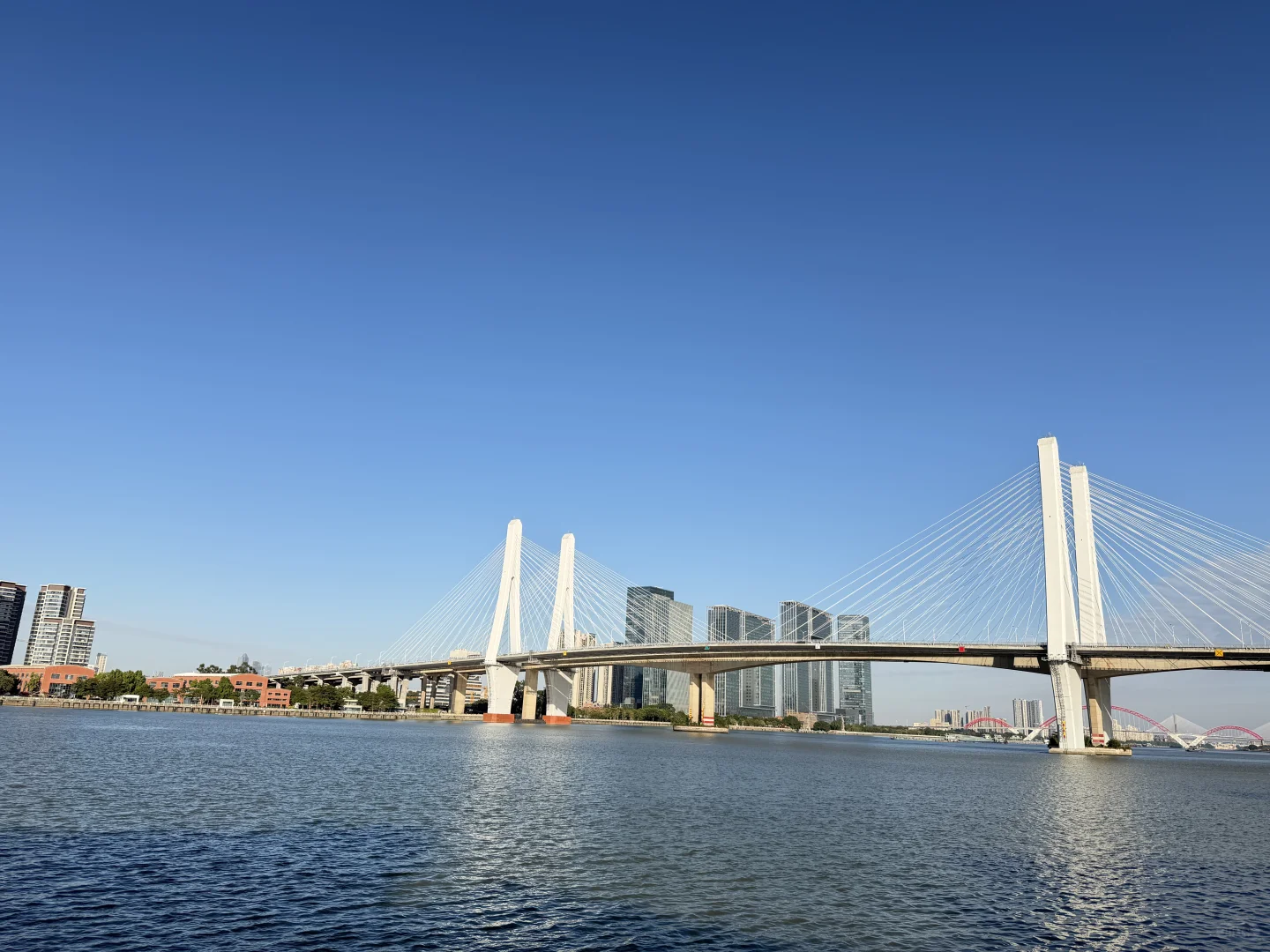 2025年11月21日广州穿什么