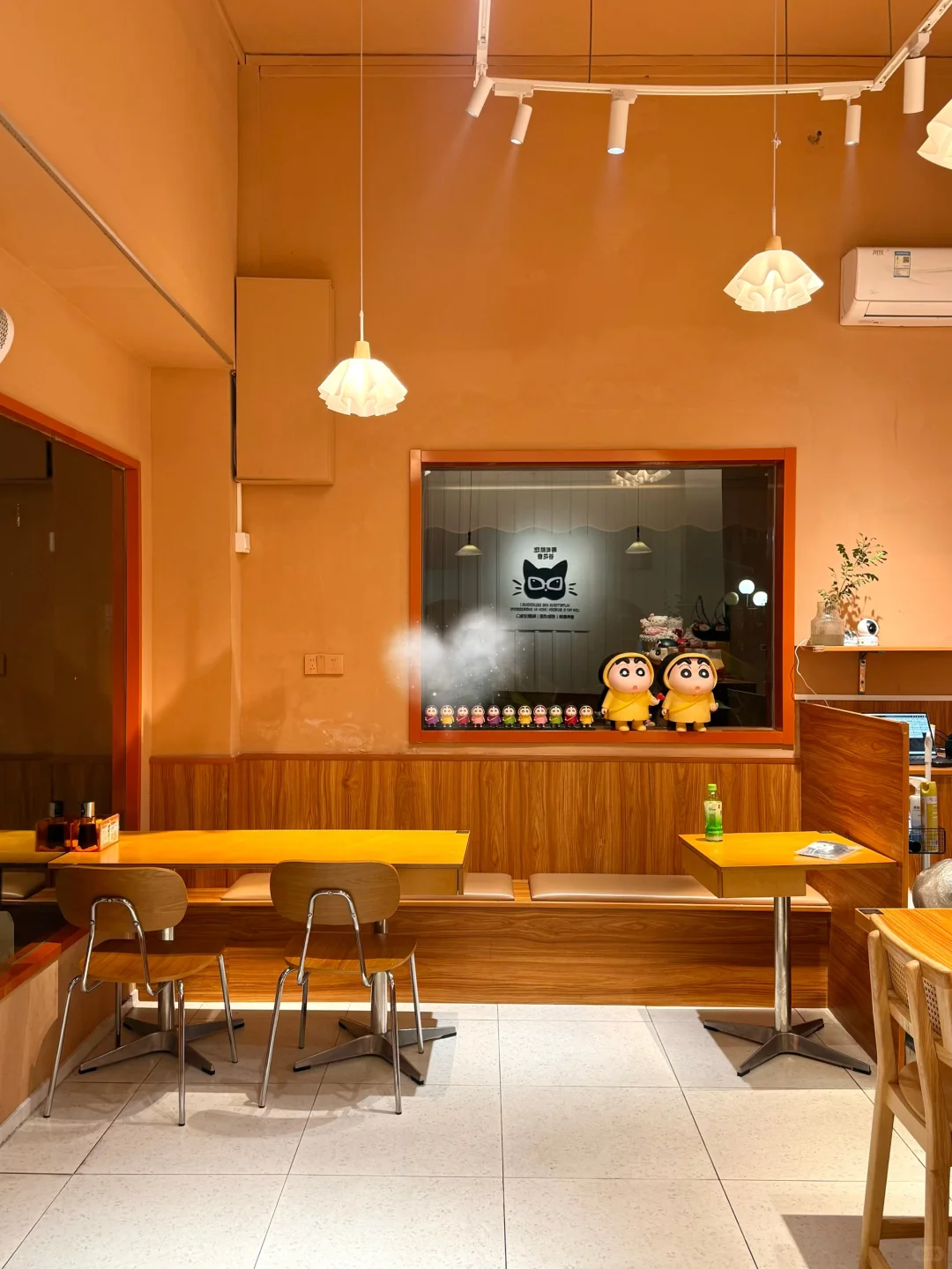 广州新的！！蜡笔小新主题寿司店！ 好可爱啊