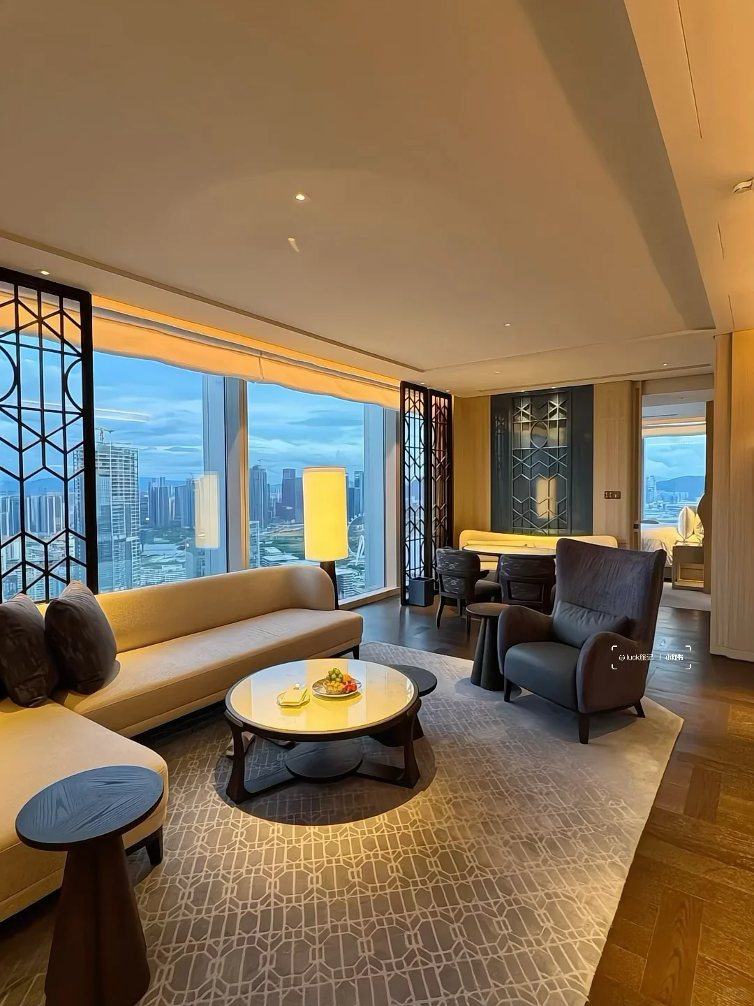 有人去深圳吗？（11.21-2.28）急出前海瑞吉