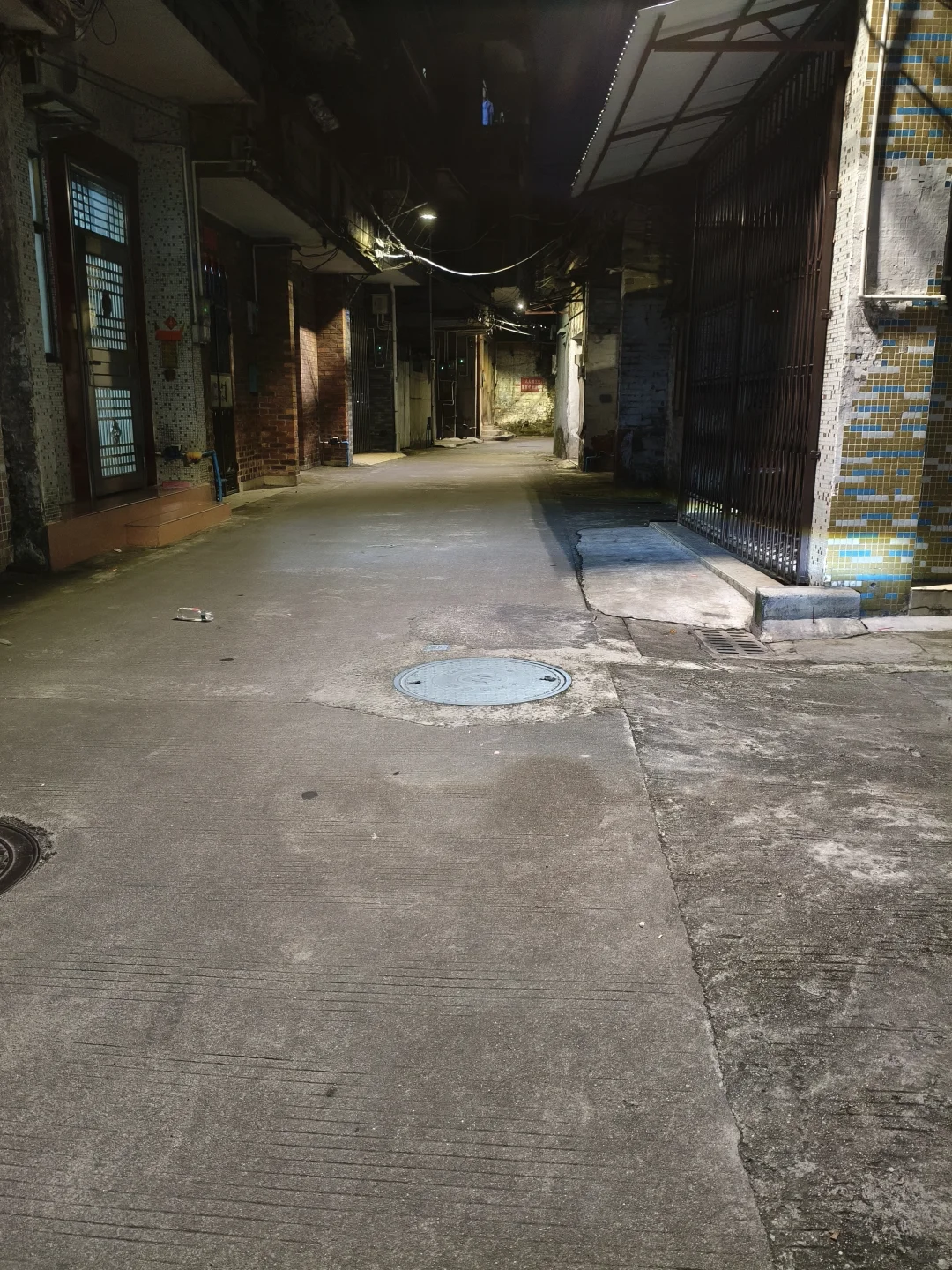 还是莞城老巷子有时代感