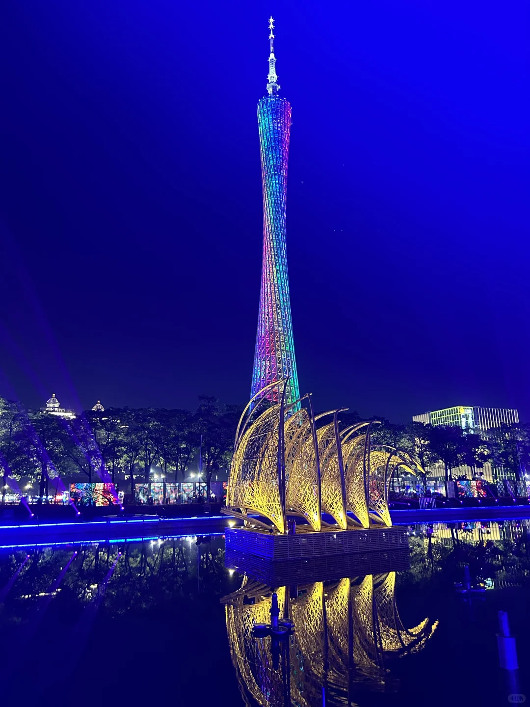 全运会的鳌鱼返场了，全城震憾。