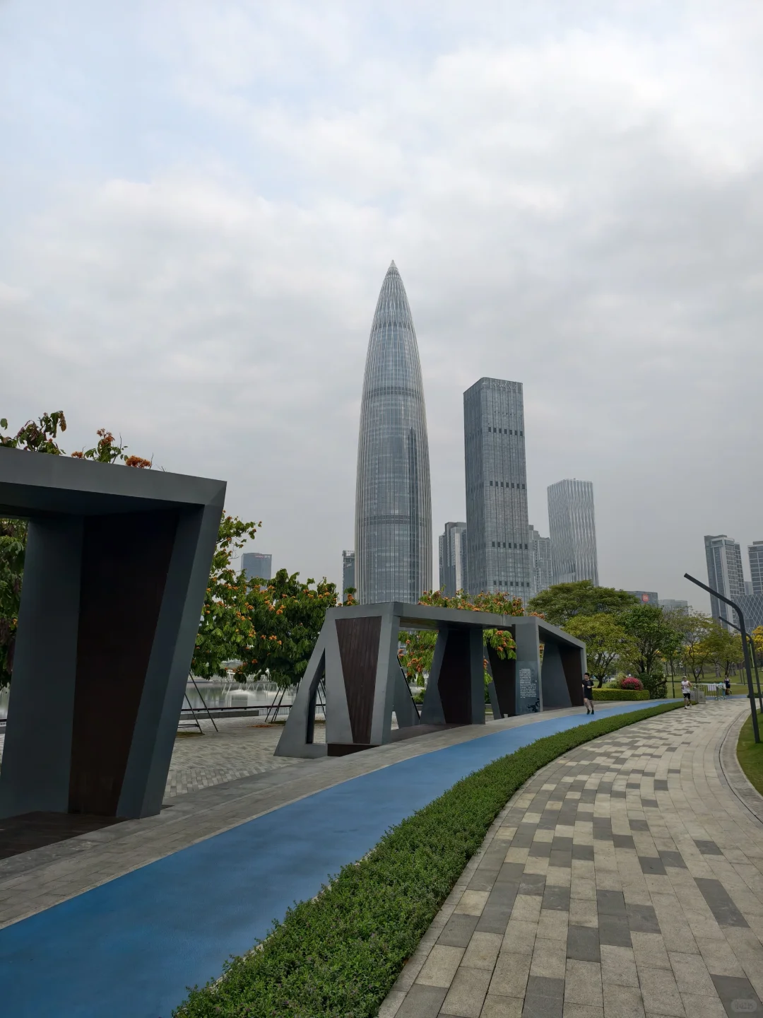 一城一跑！打卡深圳跑步的天花板！