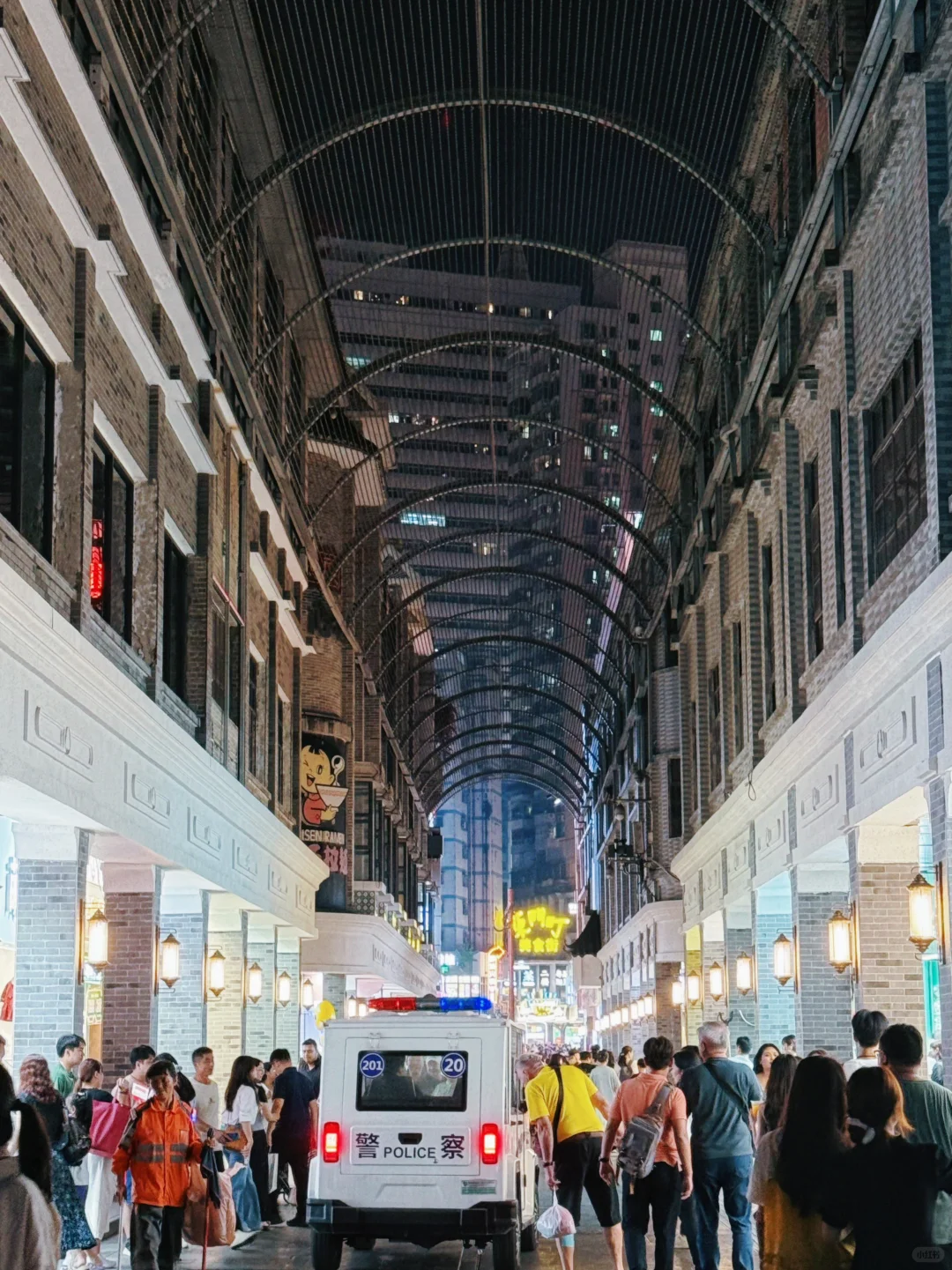 东门老街：深圳的烟火江湖🌶️