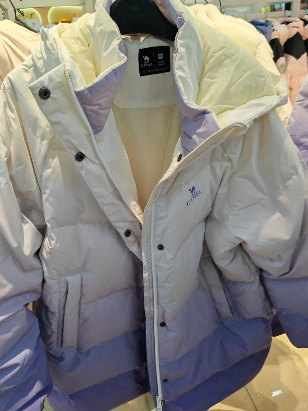 广州骆驼总部 冲锋衣 羽绒服 特价折扣