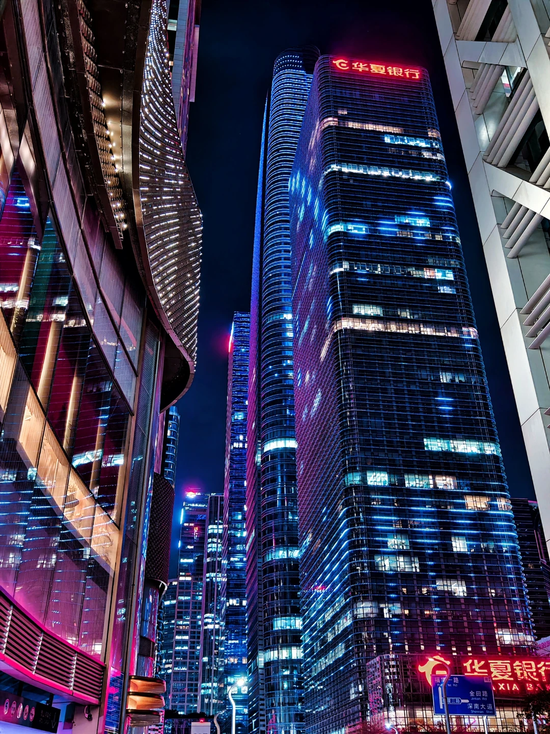 🌃✨深圳CBD夜游天花板！福田卓悦中心夜