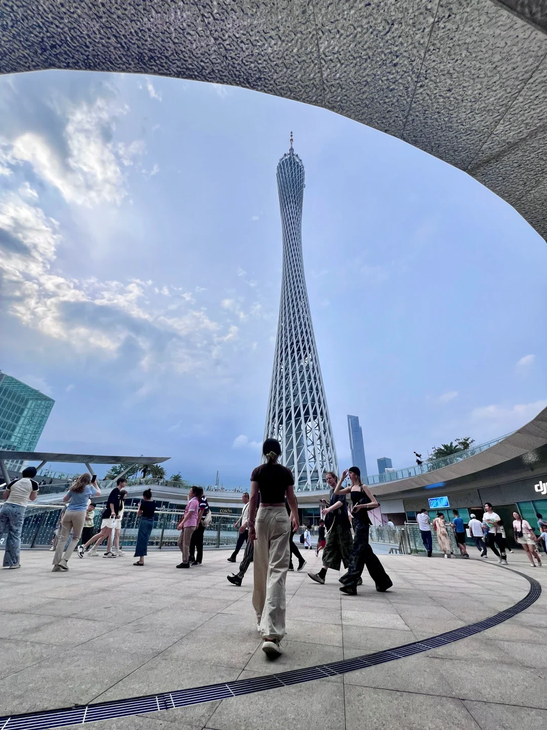 广州让我觉得反差感很大的城市