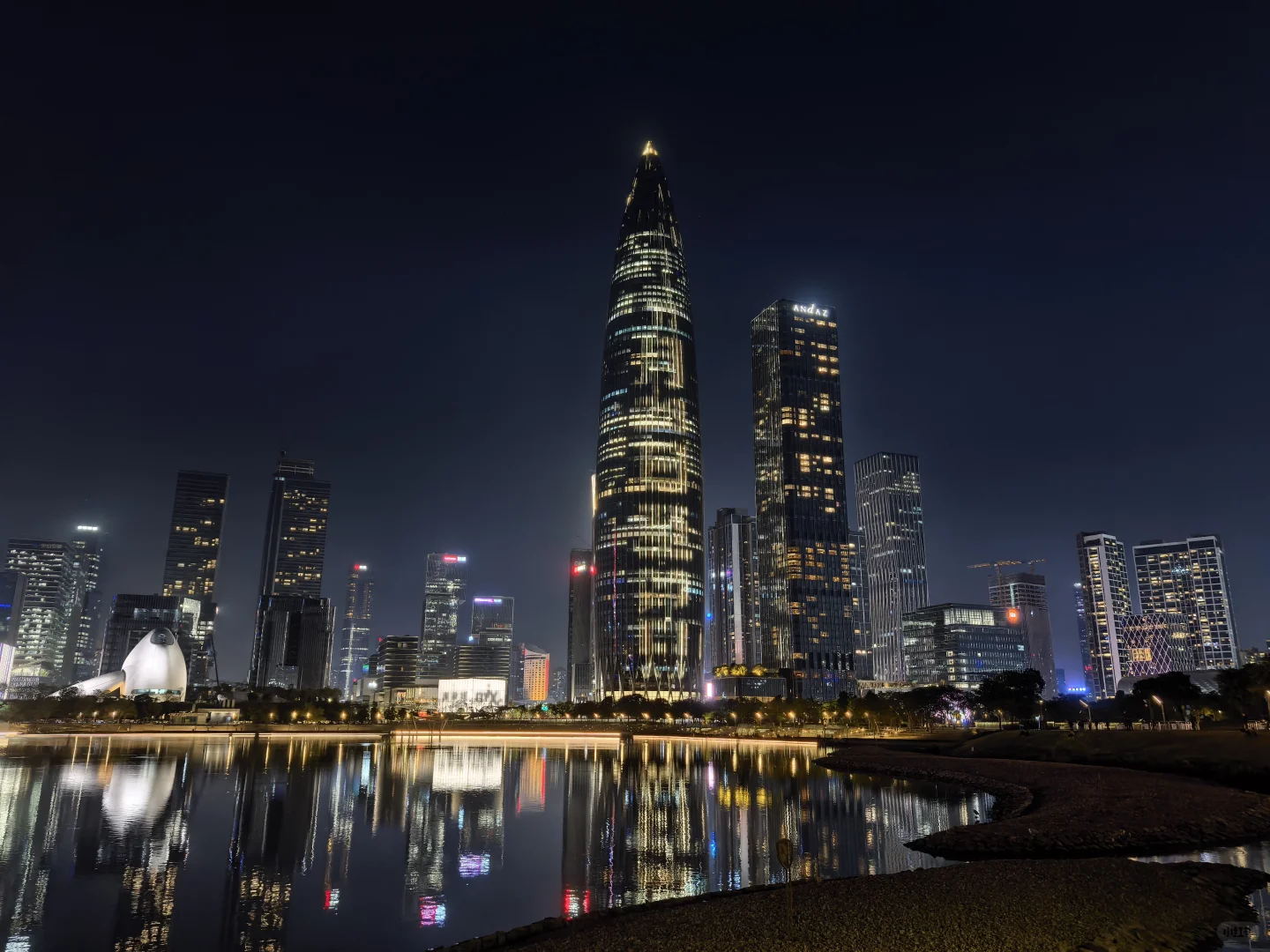 邓爷爷画了个圈，来了就是深圳人