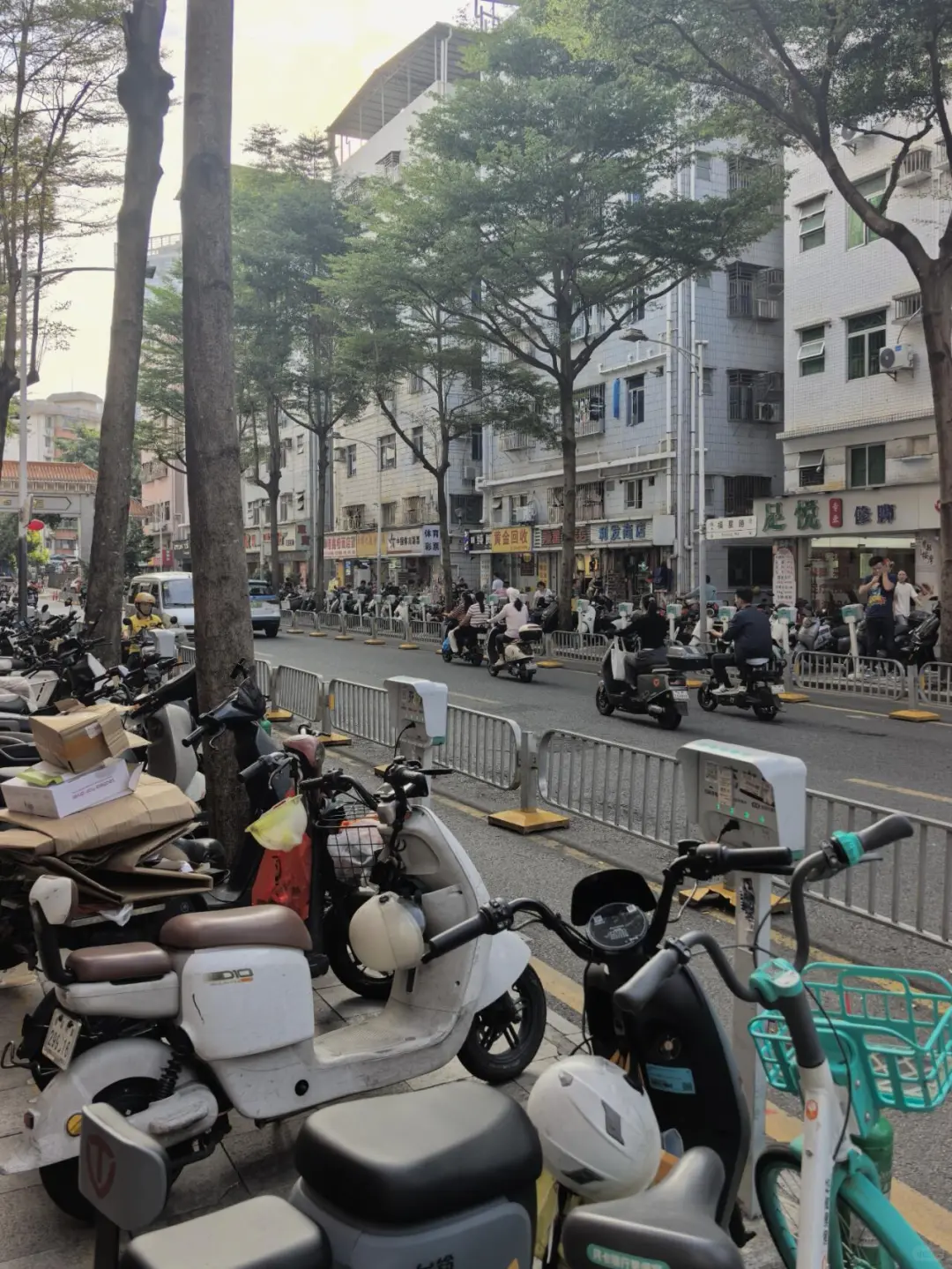 深圳福田村…第一次来的人都会感到震撼…