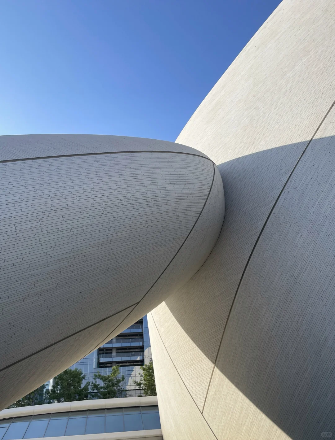 Plog｜📍深圳湾.体验石质里的 AirPods