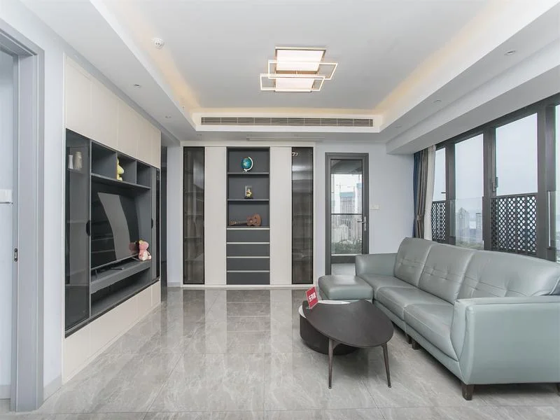 天鹅湖花园D栋高楼层，1.8万出租，很便宜