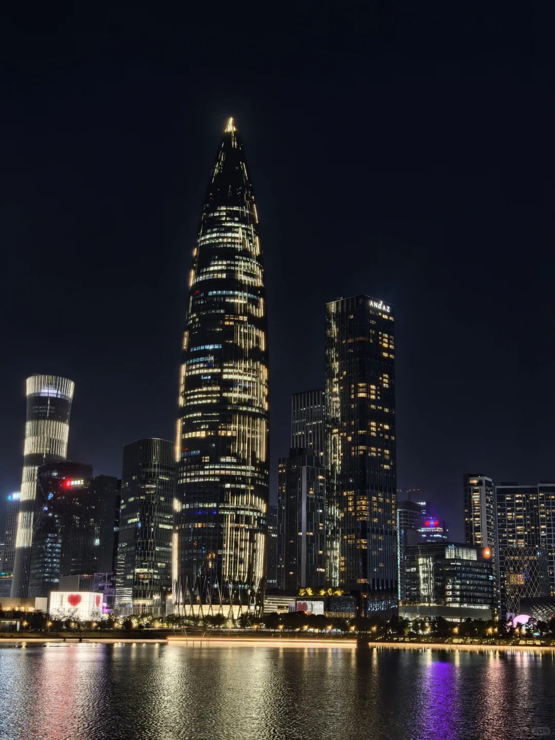 邓爷爷画了个圈，来了就是深圳人