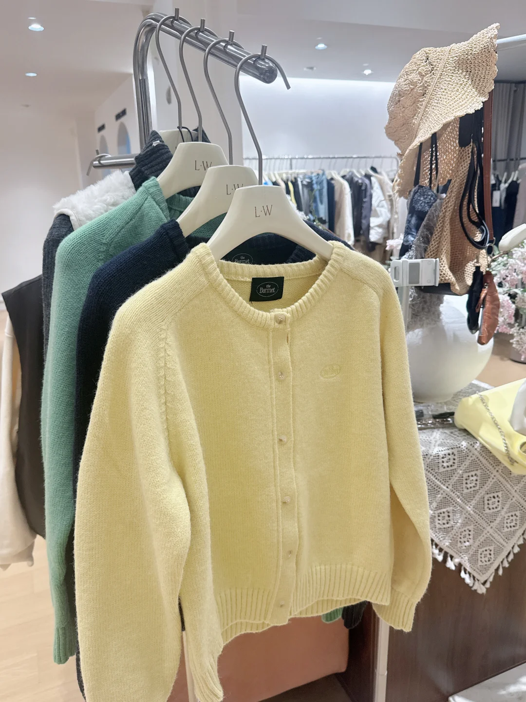 一口气买了16件 🌧 从香港 🌧 来东莞大岭山