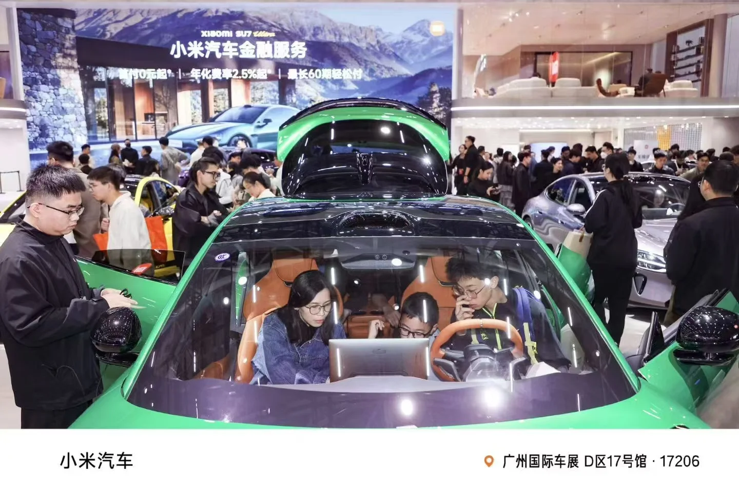 小米广州车展不是超多人的吗，被自媒体黑的
