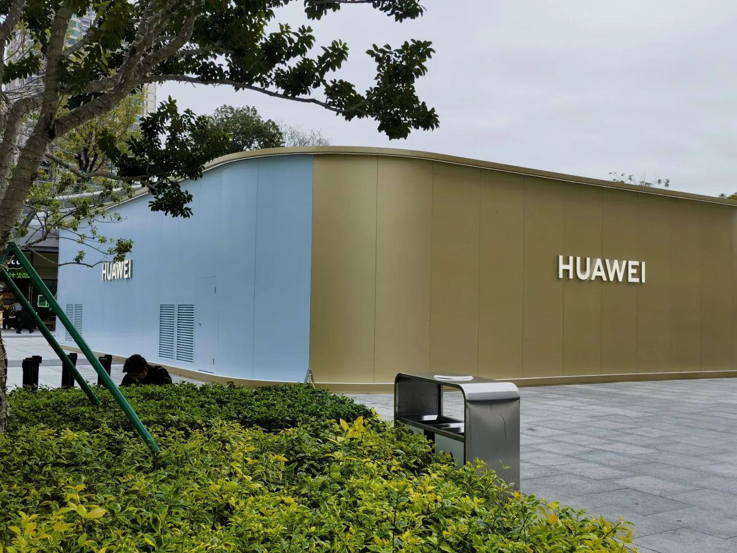 广州塔·华为Mate80系列环游空间