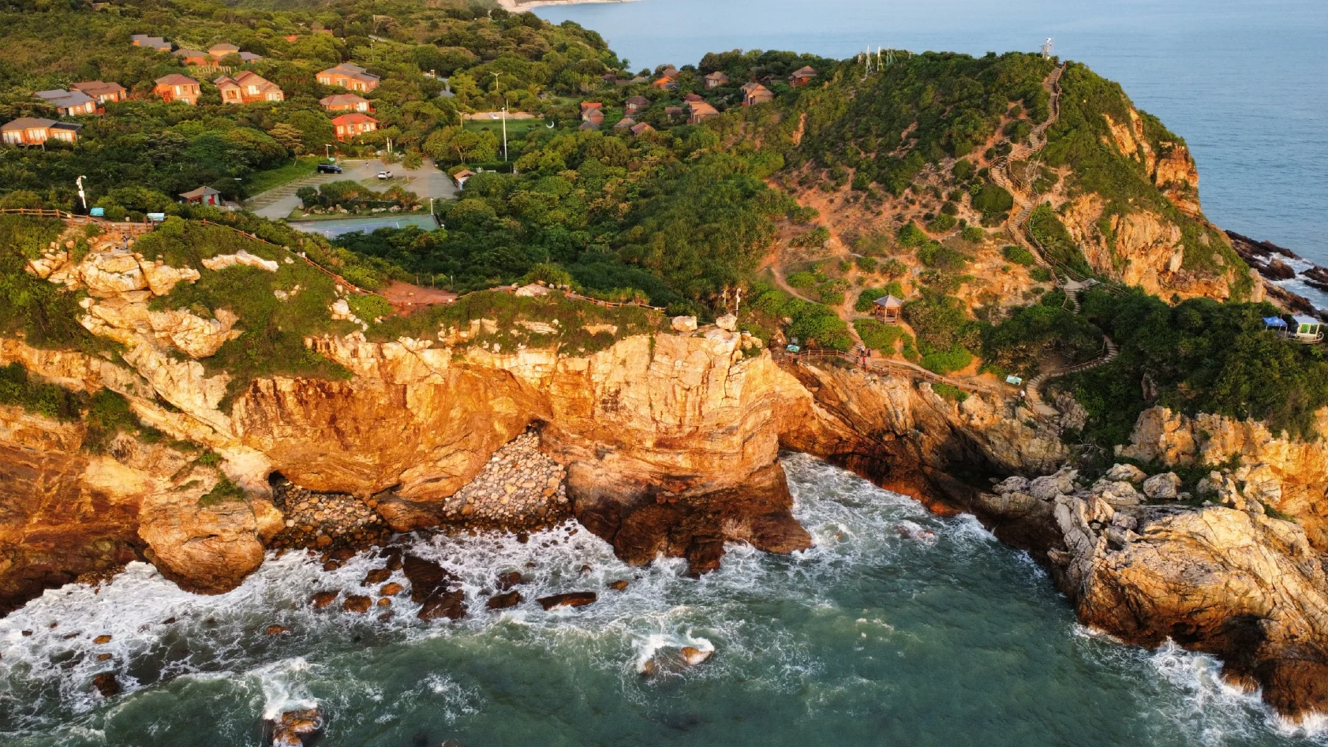 深圳还是太低调了，深圳的海景就是国内顶级