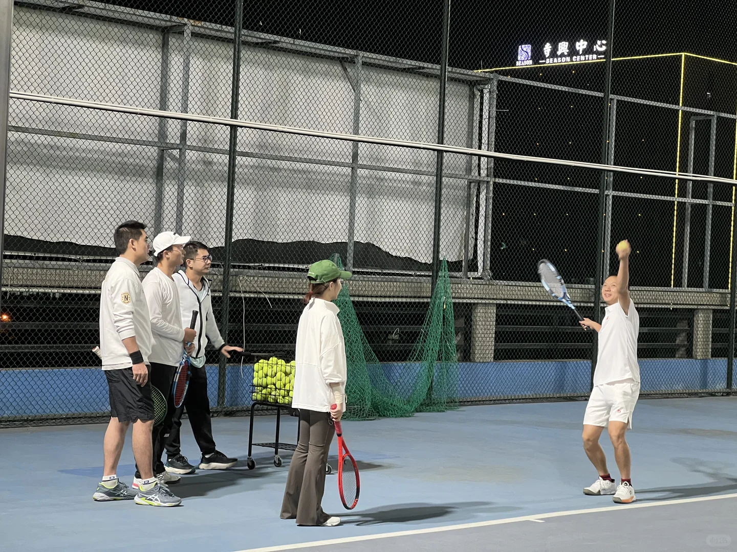 还差一人即可开班