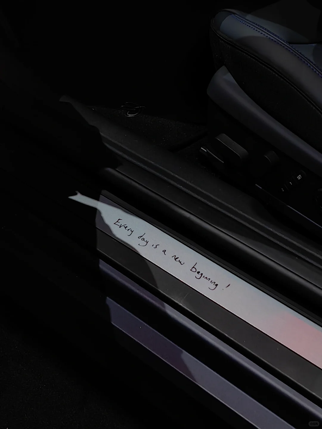 车展门票100，给20差不多了，看完真不值