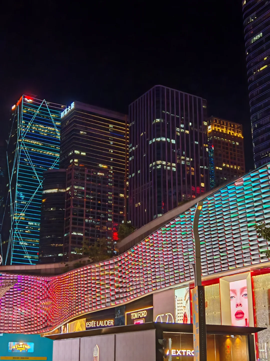 这大概就是深圳吧！真实的赛博朋克✨✨