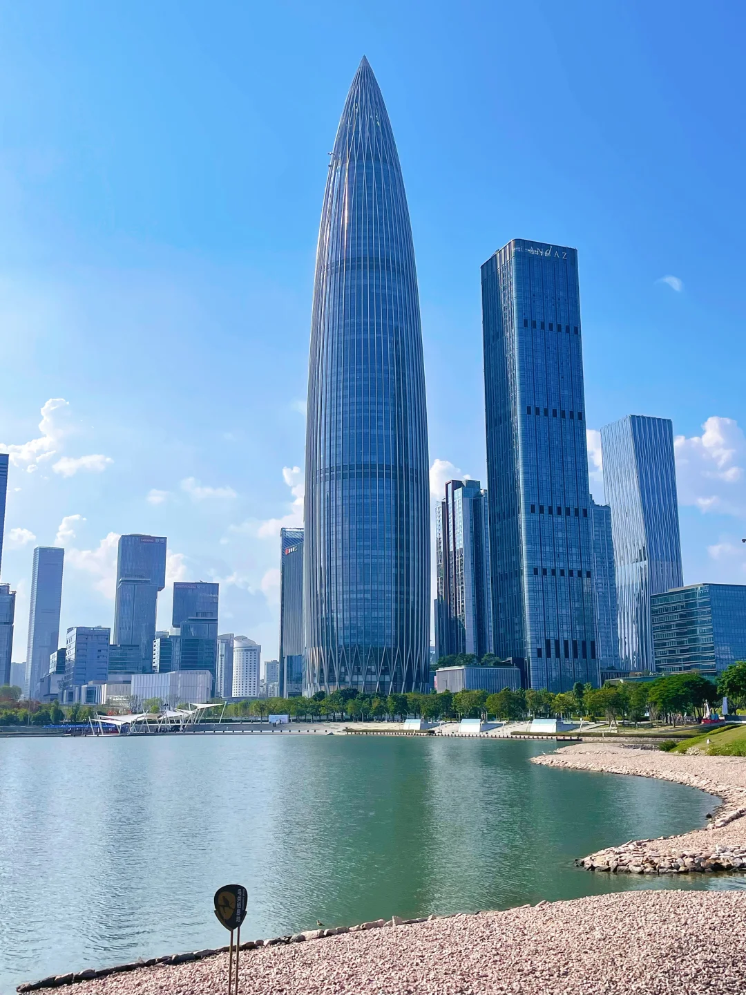 深圳‼️绝了，这是什么建筑……