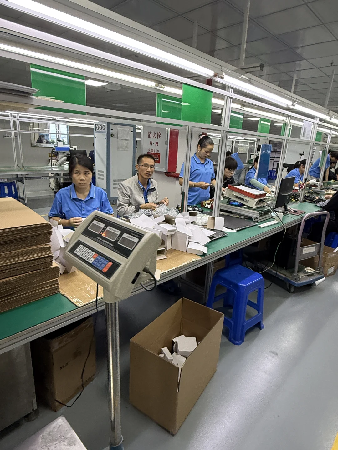 小厂长白班上班就做包装