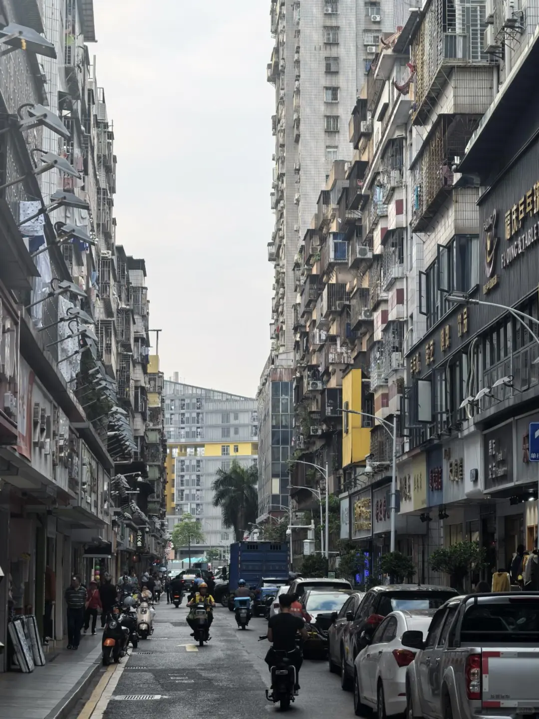 深圳福田村…第一次来的人都会感到震撼…