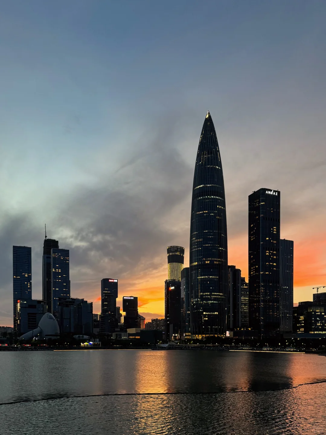 深圳湾不是深德里