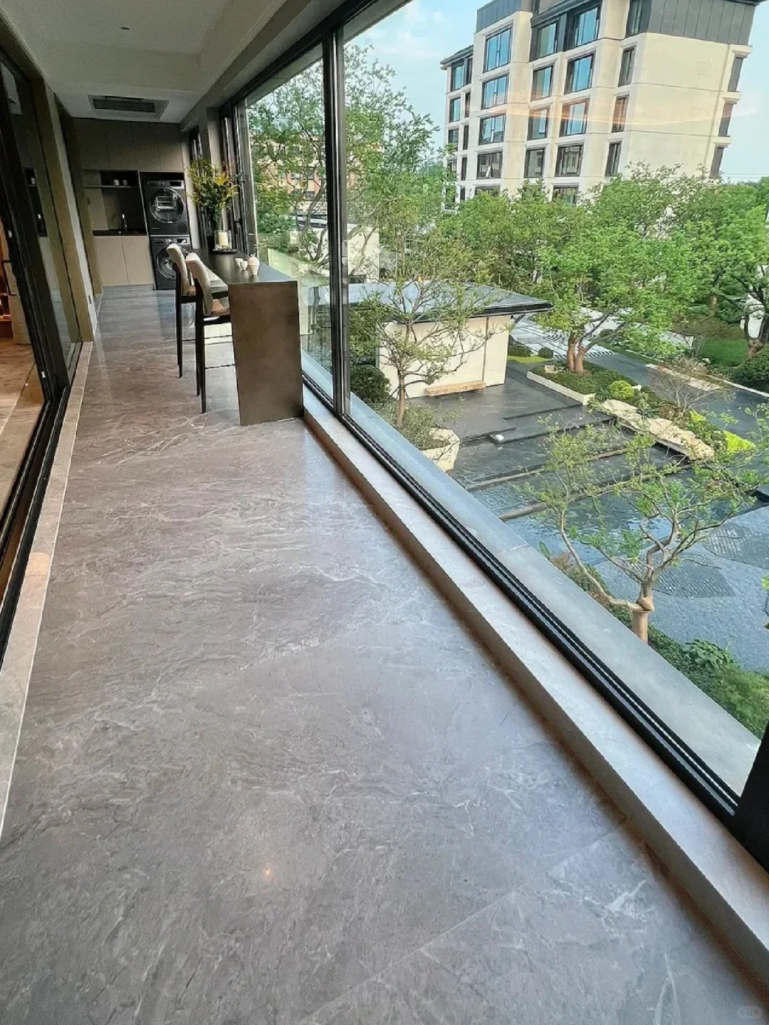 广州也遭不住了！200买户户大阳台的现房