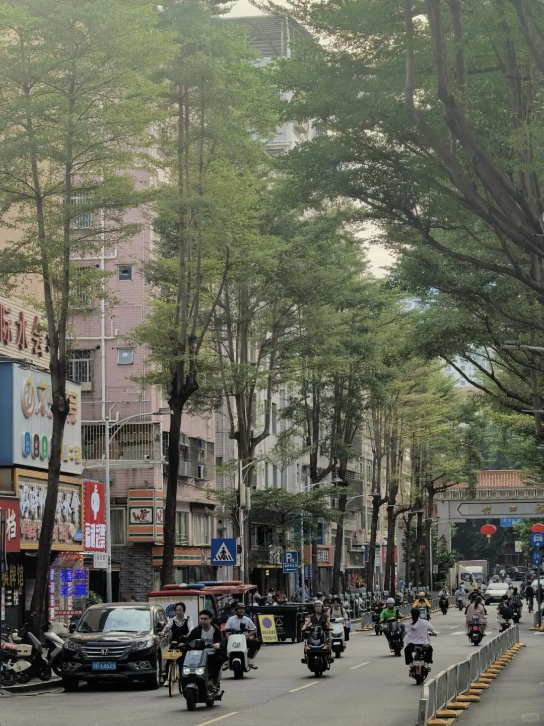 深圳福田村…第一次来的人都会感到震撼…