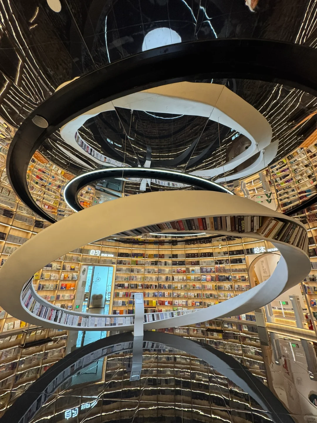 深圳最美书店❗️❗️❗️一万个被震撼到了❗️