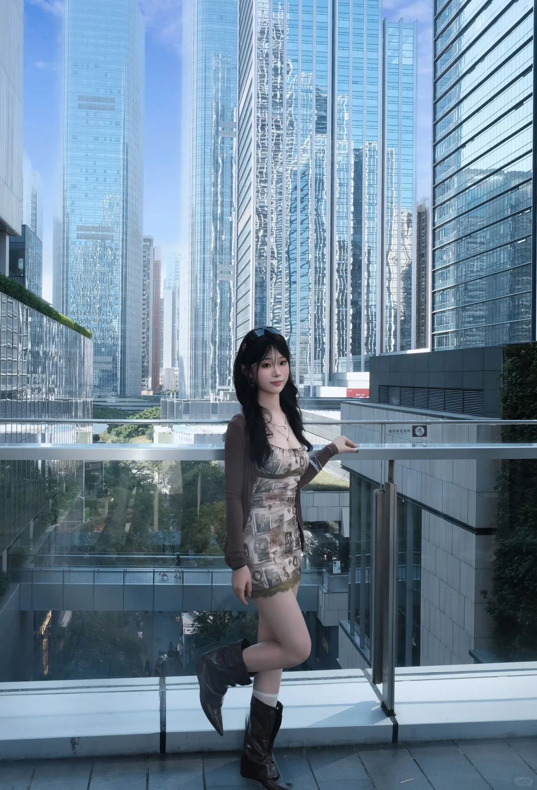 深圳万象天地 巨人展