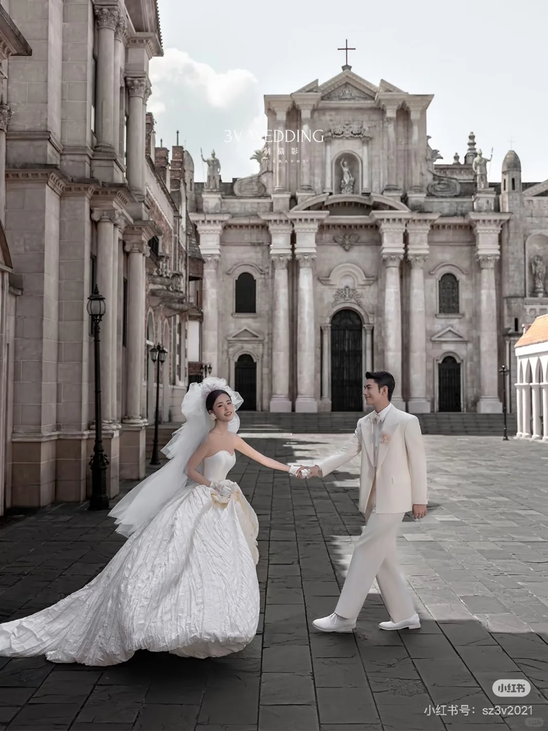 城堡婚纱是鱼尾好呢还是大裙摆好🥹🥹