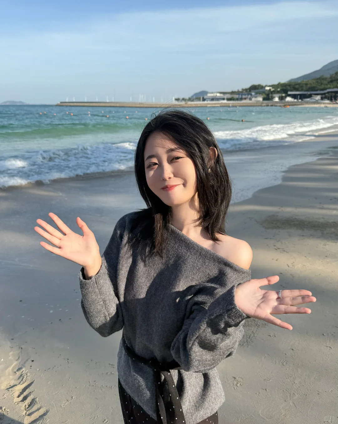 别问了！！是深圳！！不是济州岛。。