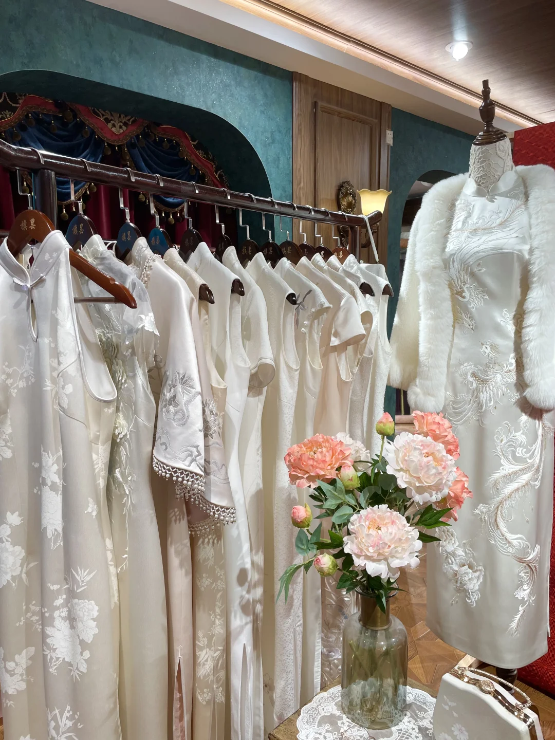 终于知道深圳和香港的备婚新娘去哪里买旗袍