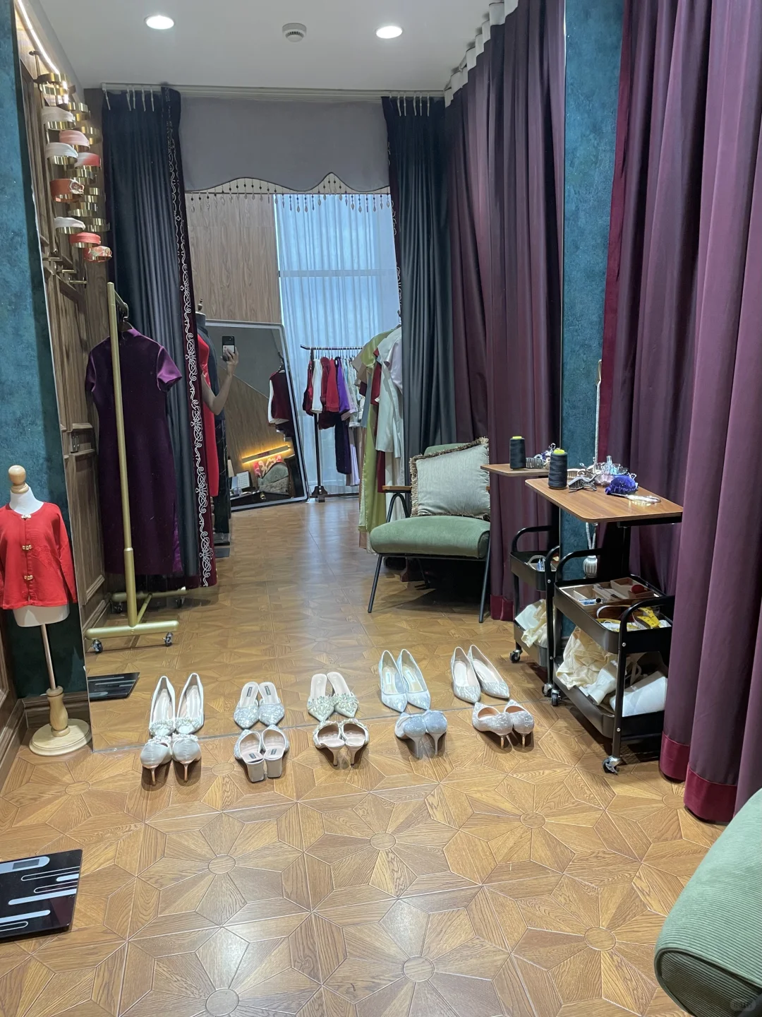 终于知道深圳和香港的备婚新娘去哪里买旗袍