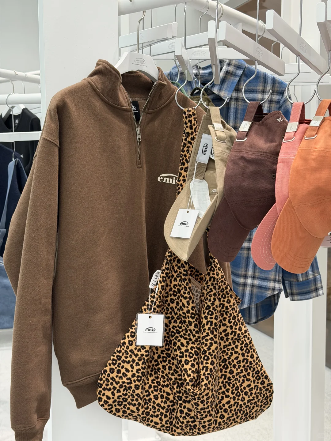 深圳emis首店！！！再也不用跑小韩啦！！