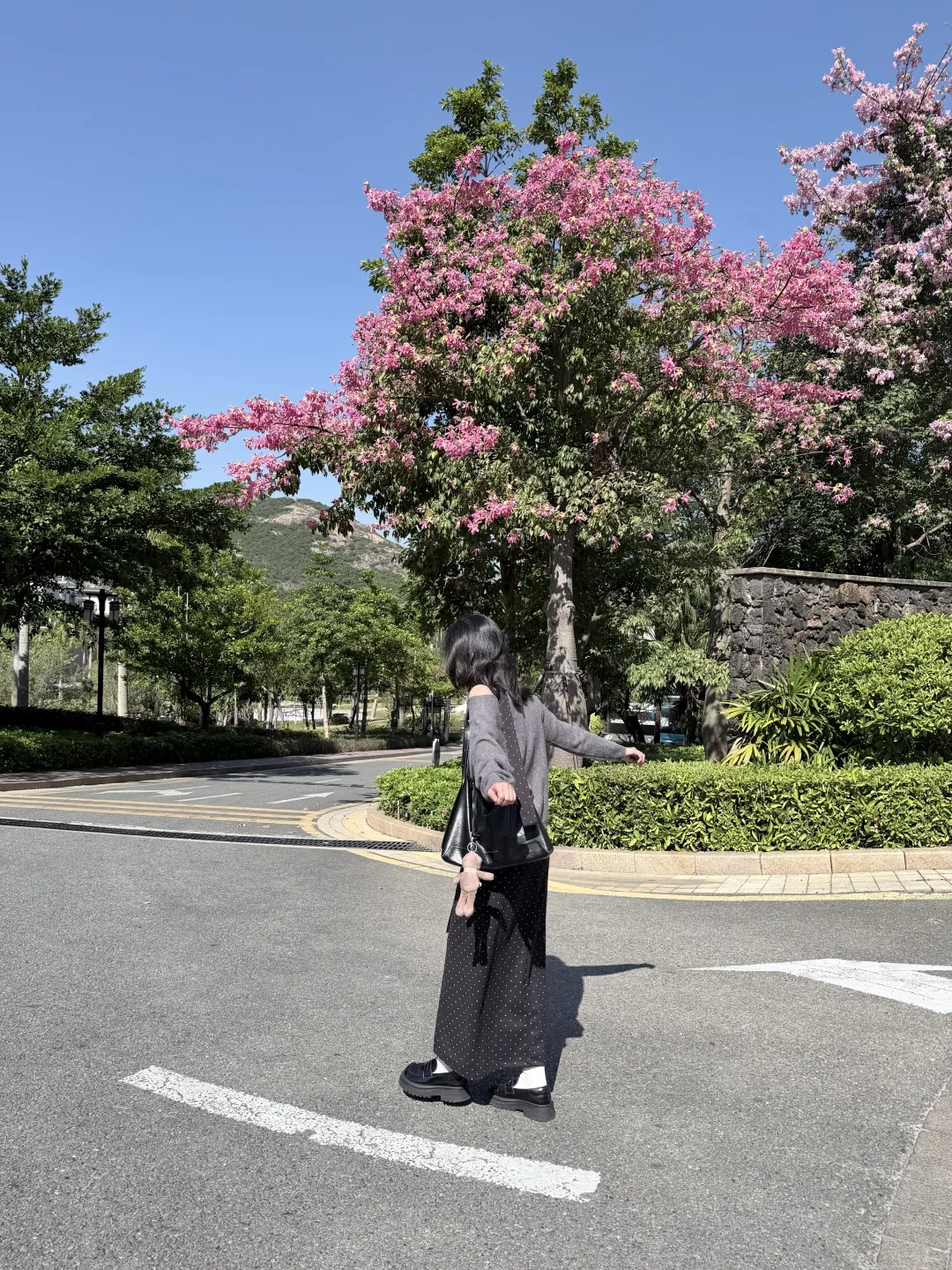 别问了！！是深圳！！不是济州岛。。