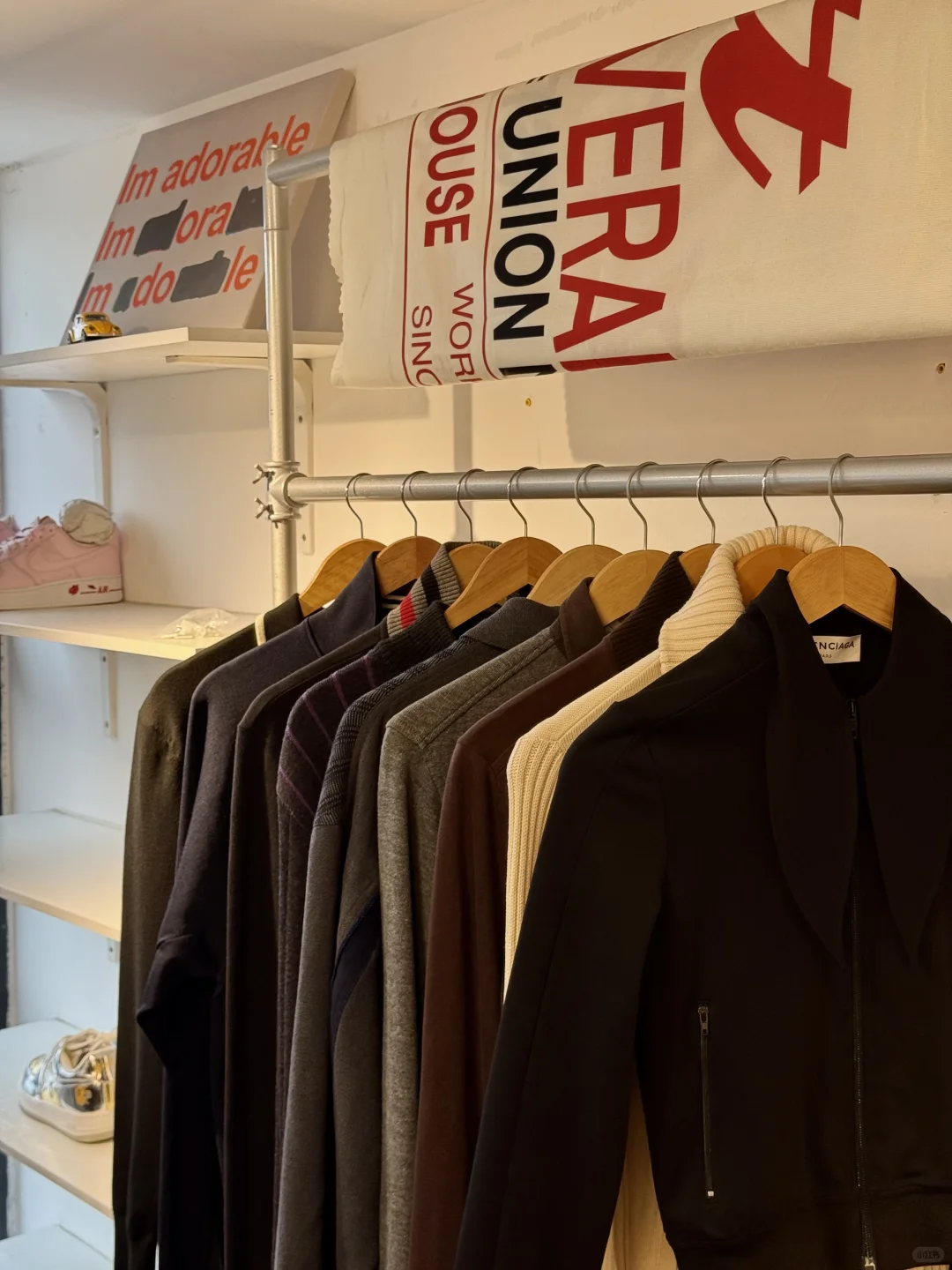 深圳探店｜藏在写字楼里的精品古着店