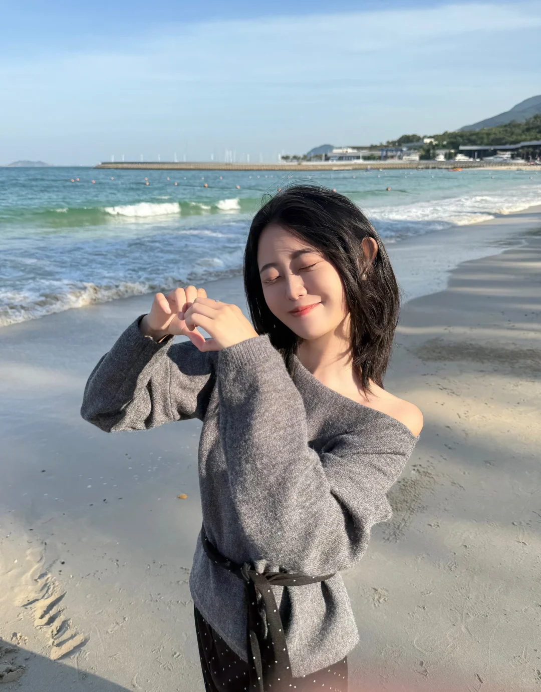 别问了！！是深圳！！不是济州岛。。