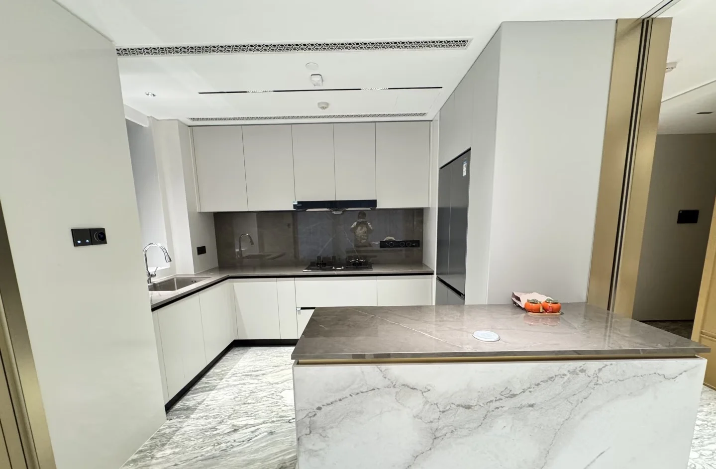 帮朋友出租东莞 悦府 已搞好卫生 免物业费