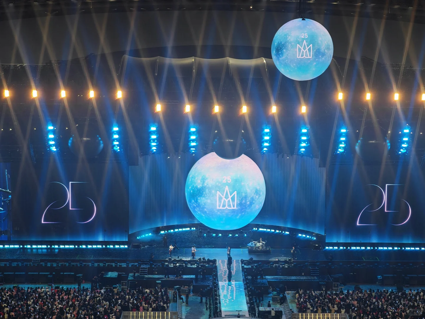 路人粉来广州五月天演唱会报道啦！