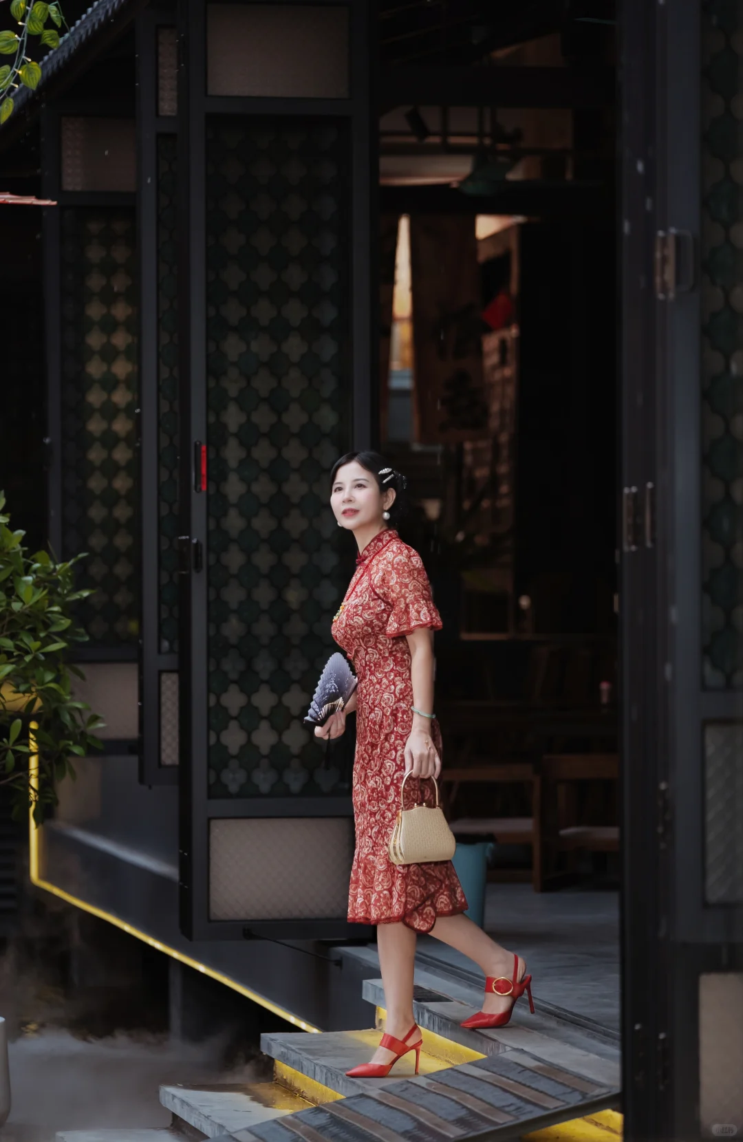 在东莞CBD挖到的老茶馆！穿旗袍适配度100%